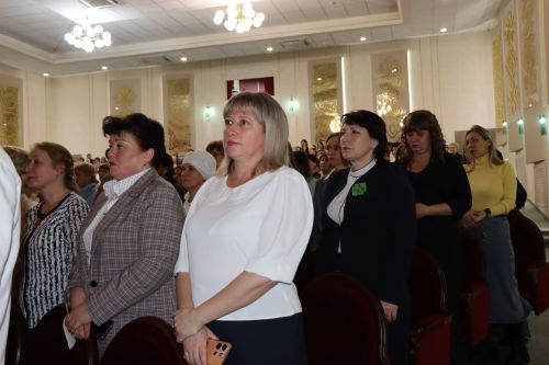 В Нурлате прошло торжественное мероприятие, посвященное закрытию Года педагога и наставника