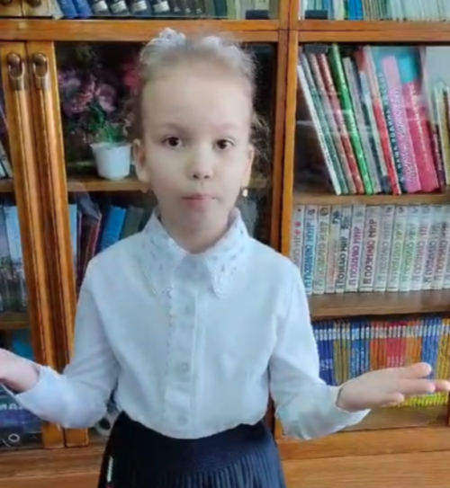 Ильсина Закирова принимает участие в открытом конкурсе чтецов «Неповторимая мелодия»
