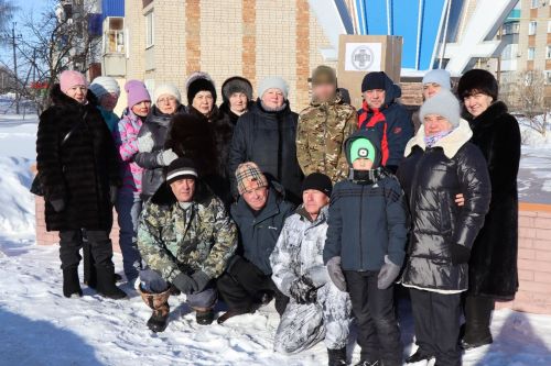 Нурлатцы подарки бойцам СВО передали в праздничный день