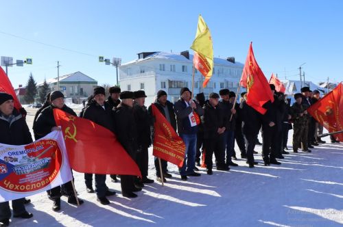В День защитника Отечества ветераны ЦГВ встретились у Вечного огня