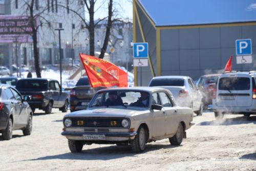 В День защитника Отечества ветераны ЦГВ встретились у Вечного огня