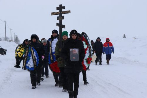 В Нурлатском районе простились с погибшим участником СВО