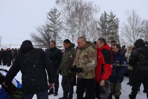В Нурлатском районе простились с погибшим участником СВО