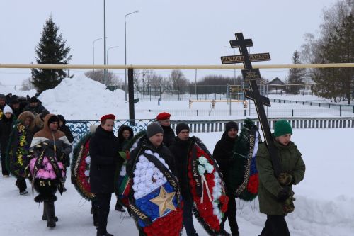 В Нурлатском районе простились с погибшим участником СВО