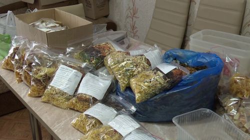 Жительницы поселка Заречный Нурлатского района изготовили около 10 000 сухих супов участникам СВО