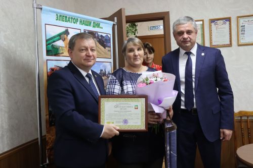 Сотрудники Нурлатского элеватора встретились с руководством района