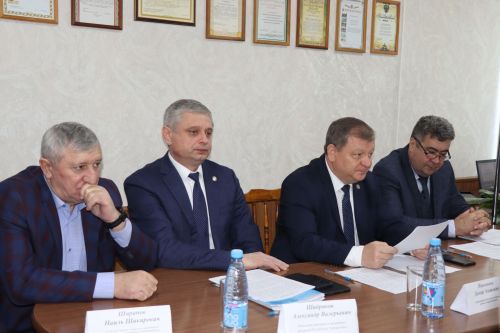 Сотрудники Нурлатского элеватора встретились с руководством района