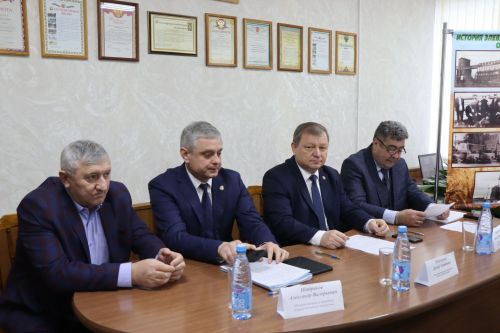 Сотрудники Нурлатского элеватора встретились с руководством района