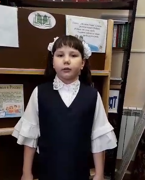 Алсу Зиятдинова принимает участие в конкурсе “Кабатланмас моң” («Неповторимая мелодия»)