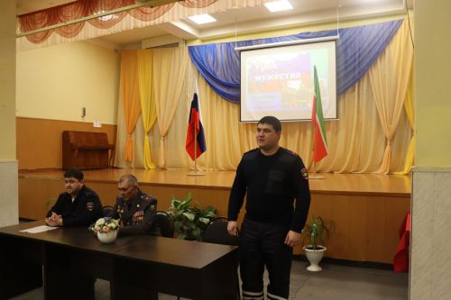 Нурлатским школьникам преподали Урок мужества