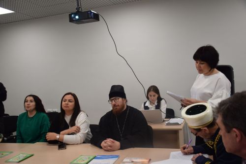 В Нурлате состоялся круглый стол «Сохранение семейных ценностей и профилактика абортов»