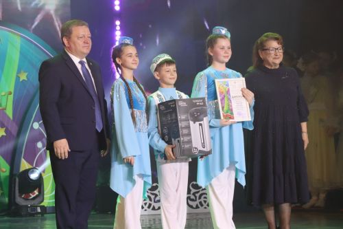 В Нурлате состоялся гала-концерт с участием победителей зонального этапа фестиваля «Созвездие-Йолдызлык»