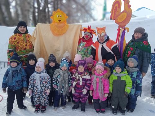 Нурлатский Дом дружбы народов организовал праздник Разгуляй в детском саду «Елочка»