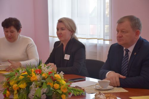 Состоялась очередная встреча главы Нурлатского района Дамира Ишкинеева с мобилизованными, прибывшими в отпуск