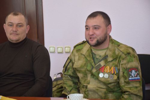 Состоялась очередная встреча главы Нурлатского района Дамира Ишкинеева с мобилизованными, прибывшими в отпуск