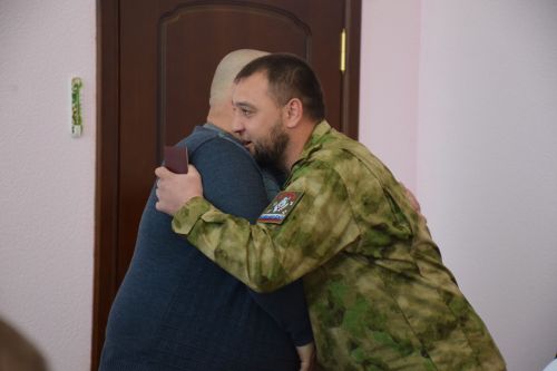 Состоялась очередная встреча главы Нурлатского района Дамира Ишкинеева с мобилизованными, прибывшими в отпуск