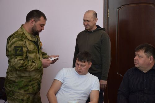 Состоялась очередная встреча главы Нурлатского района Дамира Ишкинеева с мобилизованными, прибывшими в отпуск