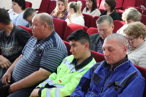 В Нурлате чествовали работников бытового обслуживания населения и жилищно-коммунального хозяйства
