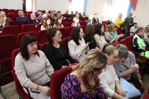 В Нурлате чествовали работников бытового обслуживания населения и жилищно-коммунального хозяйства