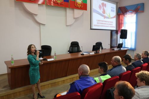 В Нурлате чествовали работников бытового обслуживания населения и жилищно-коммунального хозяйства