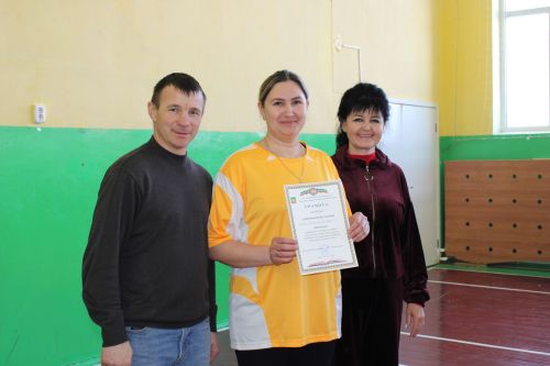 В Нурлате впервые прошел турнир по волейболу среди сборных команд матерей