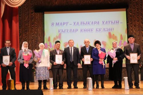 В Нурлате прошел большой праздничный концерт к 8 Марта