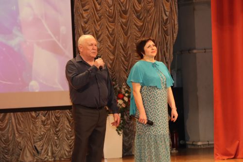 В Нурлате прошел большой праздничный концерт к 8 Марта