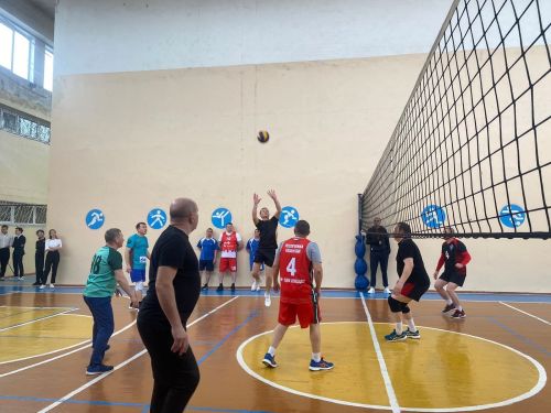 В Нурлате состоялся турнир по волейболу, посвящённый памяти Нила Ханнанова