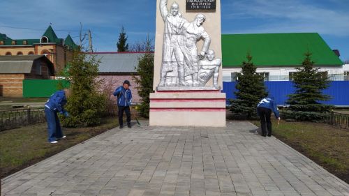 Нурлатские единороссы присоединились к Всероссийскому субботнику