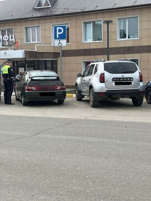 Нурлатские автоинспекторы провели рейд «Инвалидная парковка»