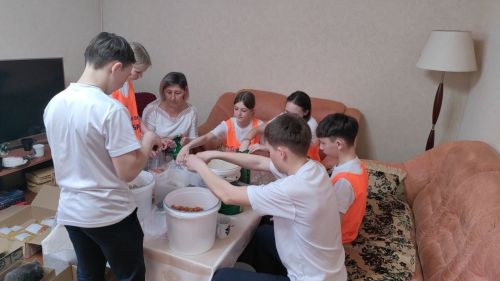Школьники из Егоркина собирают сухие супы для участников СВО