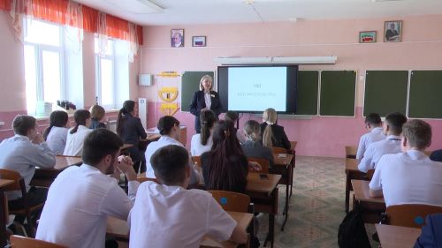 Старшеклассники Нурлата соревновались в знании ПДД и оказании первой медицинской помощи