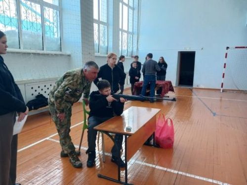 Форпостовцы Нурлата организовали соревнования по военно-прикладным видам спорта