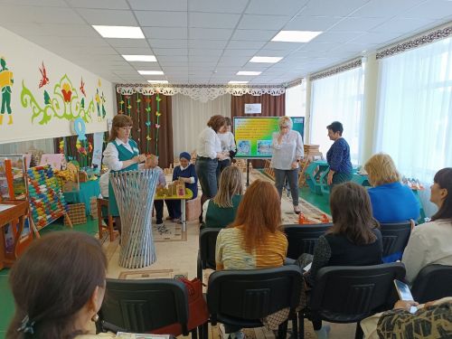 Воспитатели нурлатского детского сада «Алсу» поделились опытом работы с коллегами