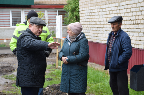 Дворы в Нурлате  становятся комфортнее и краше