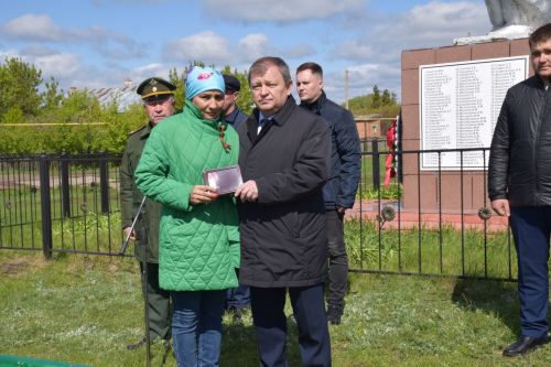 В деревне Ерыкла с почестями похоронили погибшего на СВО земляка