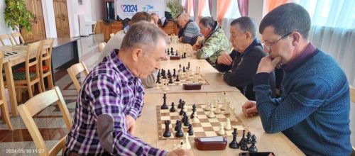 В Нурлате прошли турниры по шахматам и шашкам, посвященные Дню Победы