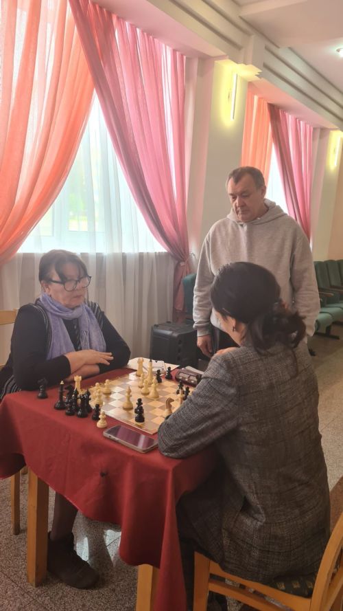 В Нурлате прошли турниры по шахматам и шашкам, посвященные Дню Победы