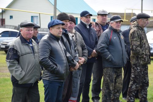 В деревне Ерыкла с почестями похоронили погибшего на СВО земляка