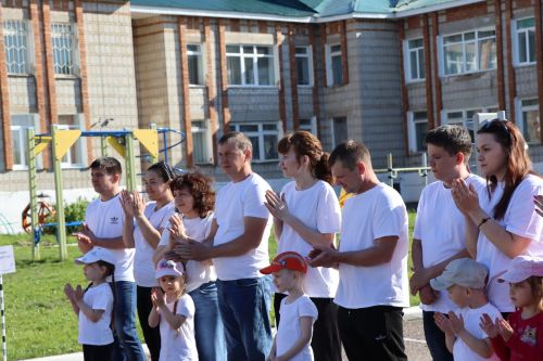 В Нурлате в знании ПДД соревновались не только дошколята, но и их родители
