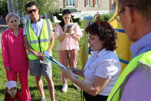 В Нурлате в знании ПДД соревновались не только дошколята, но и их родители