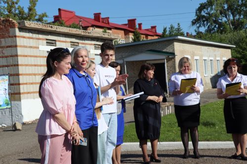 В Нурлате в знании ПДД соревновались не только дошколята, но и их родители