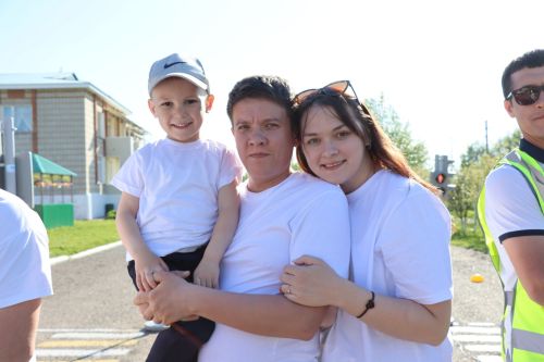 В Нурлате в знании ПДД соревновались не только дошколята, но и их родители