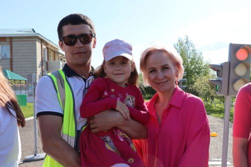 В Нурлате в знании ПДД соревновались не только дошколята, но и их родители