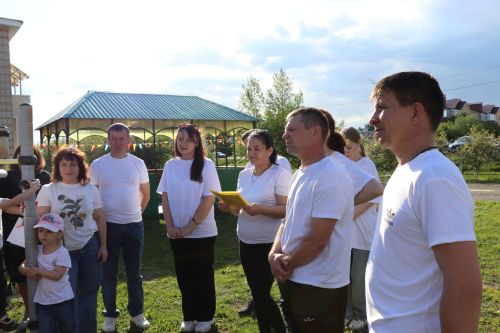 В Нурлате в знании ПДД соревновались не только дошколята, но и их родители