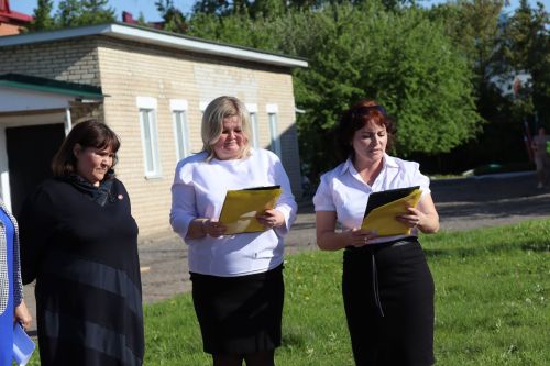 В Нурлате в знании ПДД соревновались не только дошколята, но и их родители