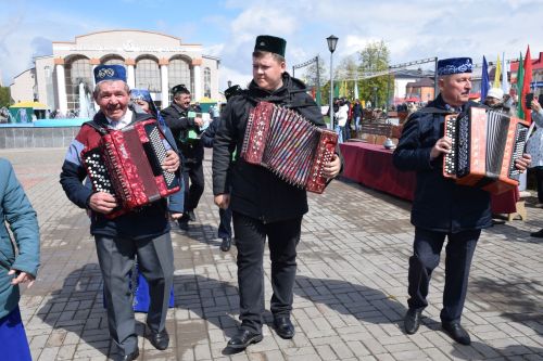 В Нурлате праздничные мероприятия прошли на центральной площади города