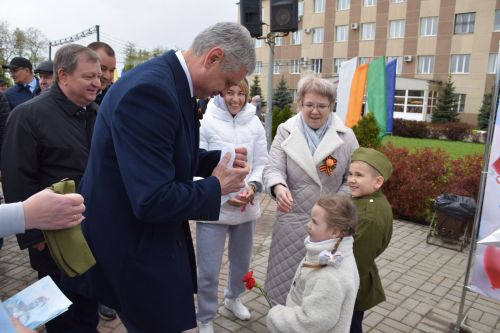 В Нурлате праздничные мероприятия прошли на центральной площади города