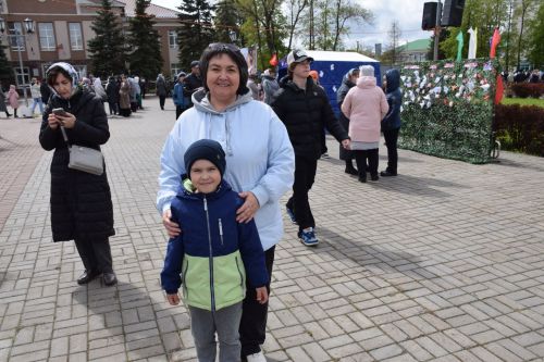 В Нурлате праздничные мероприятия прошли на центральной площади города