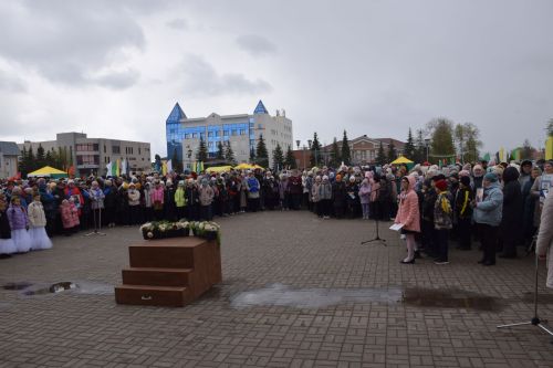 В Нурлате праздничные мероприятия прошли на центральной площади города